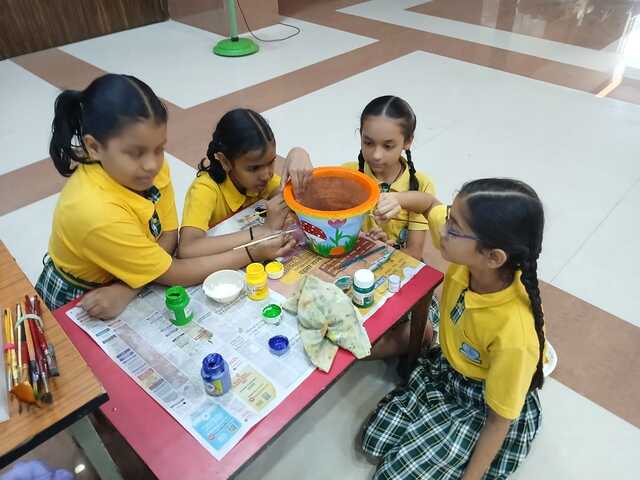 Earthen pot painting competition